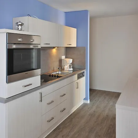 Apartmenthaus Hafenspitze Ap. 21, Blickrichtung Binnenhafen Nord/offenes Meer - [#14807] *